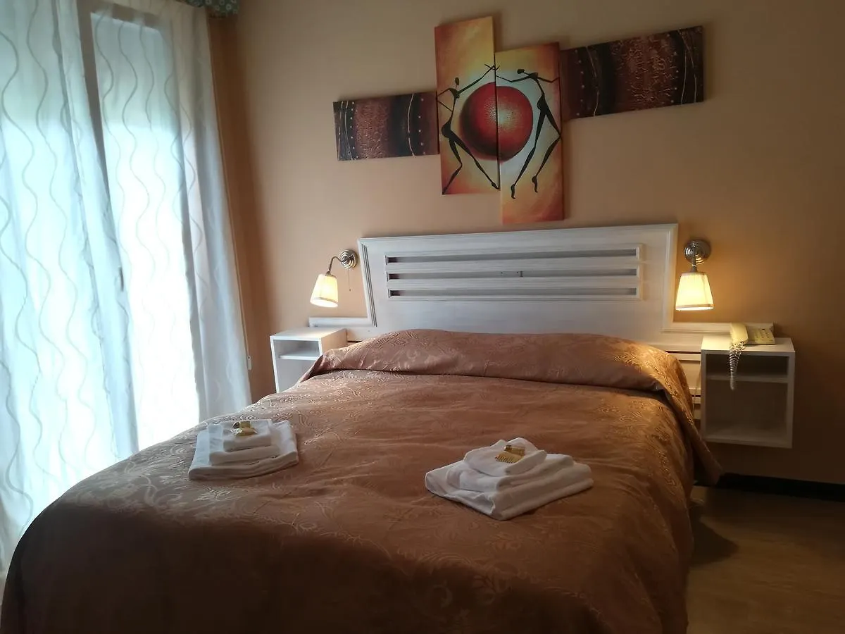Hotel Eva La Romantica Moneglia 2*,  Itálie