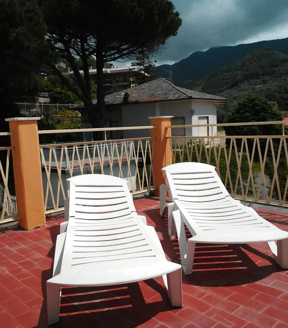 Hotel Eva La Romantica Moneglia 2*,  Itálie