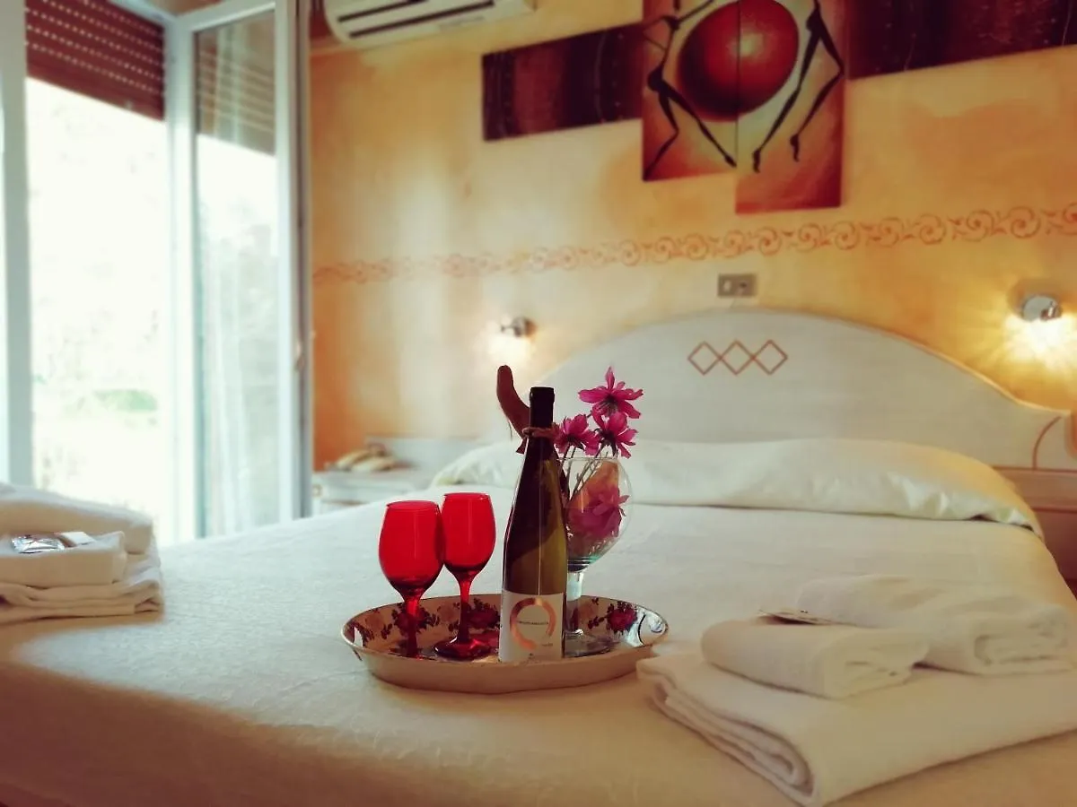Hotel Eva La Romantica Moneglia 2*,